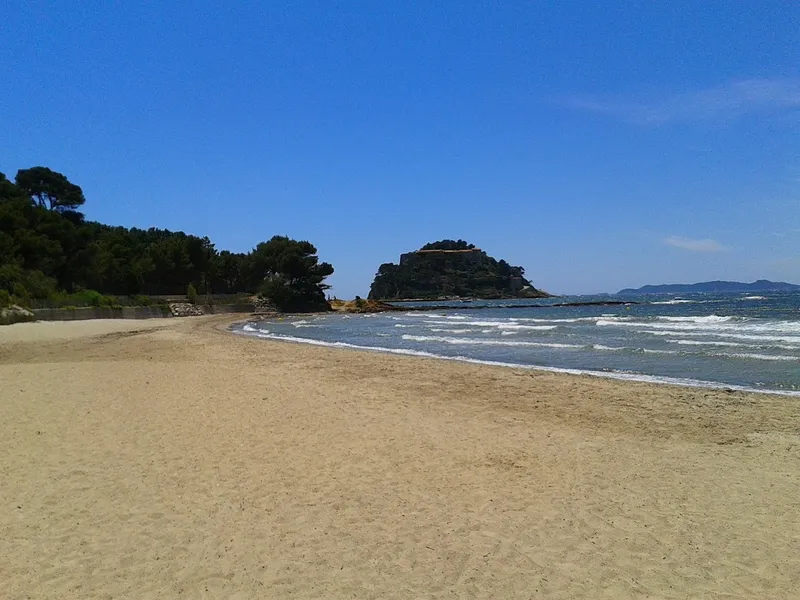 Plage de Cabasson vide